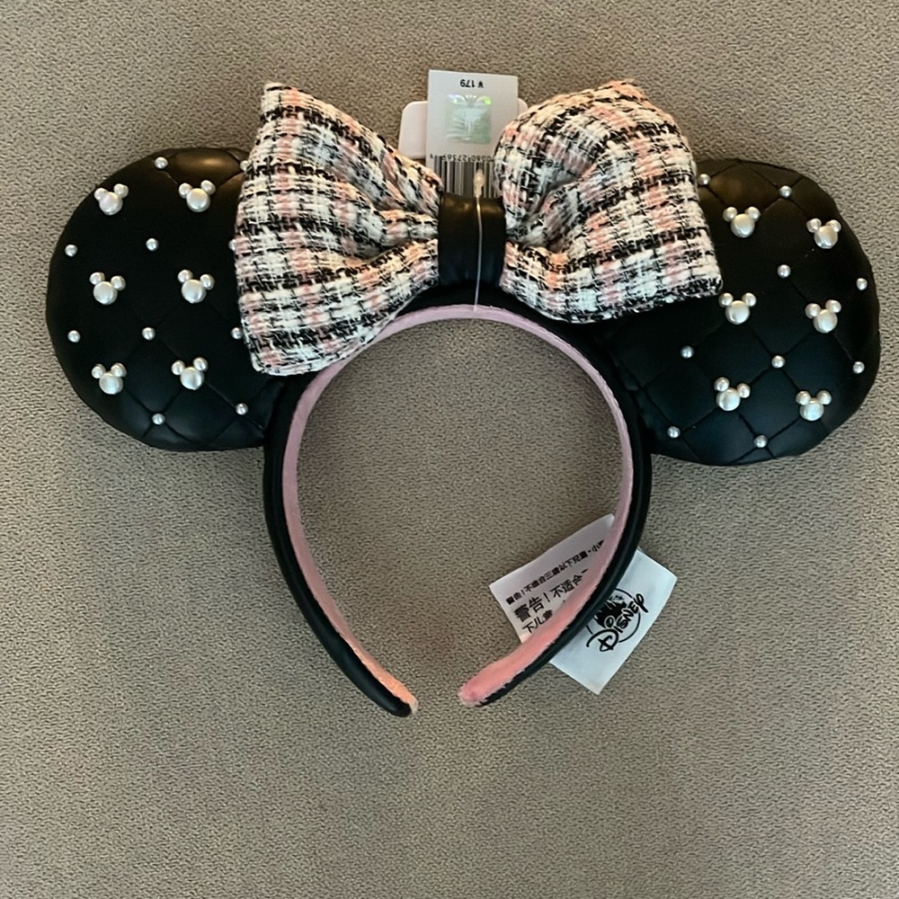 Shanghai Disney pearl ears